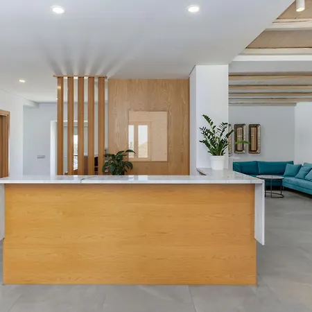 Margazi Luxury 3* אראופוליס