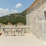 Margazi Luxury Hotel Areopoli